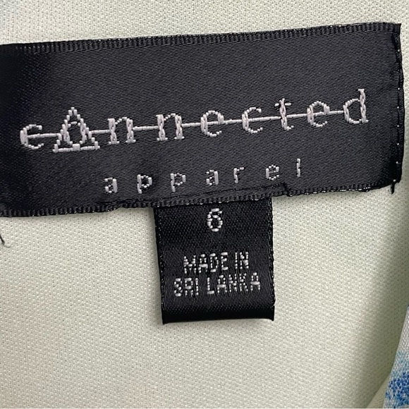 Connected chiffon dress size 6 ruffle V neck
Macy's Flowy Lightweight wedding - Picture 2 of 8